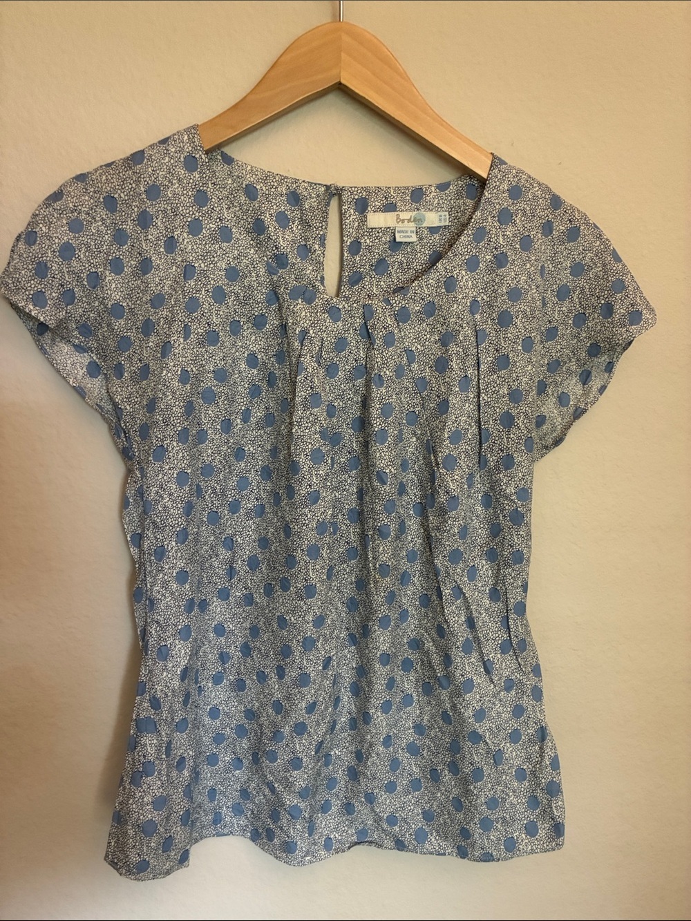Boden Silk Blend Polka Dot Cap Sleeve Blouse - Blue/White size 4